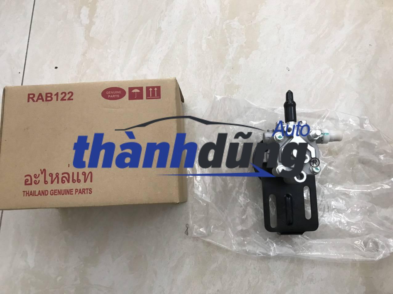 BOM-TRO-LUC-LAI-ISUZU-DMAX.jpg