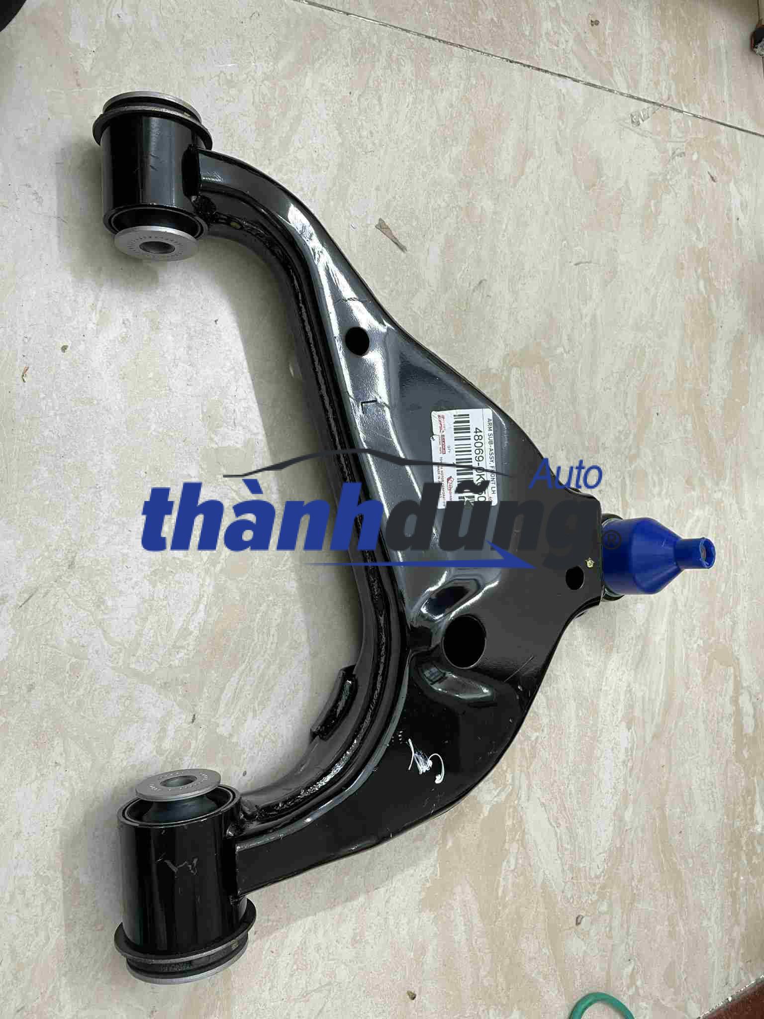 CANG-A-DUOI-TOYOTA-HILUX.jpg