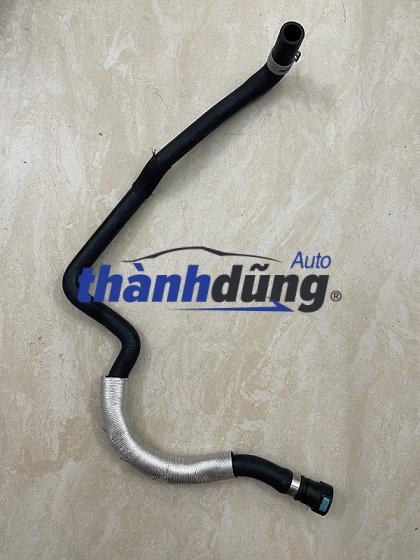 TUY Ô NƯỚC DÀI VÀO GIÀN SƯỞI FORD TRANSIT TUY Ô NƯỚC DÀI VÀO GIÀN SƯỞI FORD TRANSIT