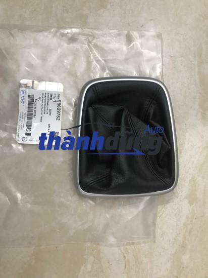 BAO DA BỌC CẦN SỐ CHEVROLET CAPTIVA BAO DA BỌC CẦN SỐ CHEVROLET CAPTIVA