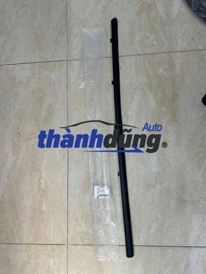 NẸP CHÂN KÍNH DAEWOO MAGNUS 2001 NẸP CHÂN KÍNH DAEWOO MAGNUS 2001