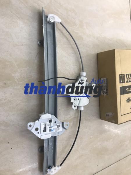 COMPA LÊN KÍNH TRƯỚC PHẢI NISSAN NAVARA 2015 | 807006KG1B COMPA LÊN KÍNH TRƯỚC PHẢI NISSAN NAVARA 2015 | 807006KG1B