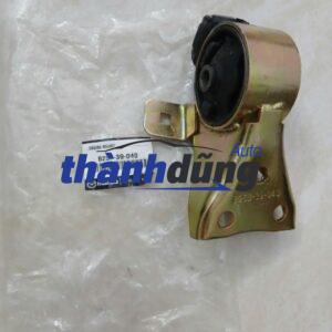 CHÂN MÁY TRƯỚC LÁI MAZDA 323 2004 | B25F39040