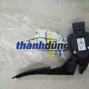 BÀN ĐẠP CHÂN GA XE CHEVROLET CRUZE 2011 | 13252702