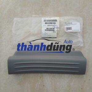 ỐP BẬC LÊN XUỐNG XE MITSUBISHI TRITON 2009 | MN123961