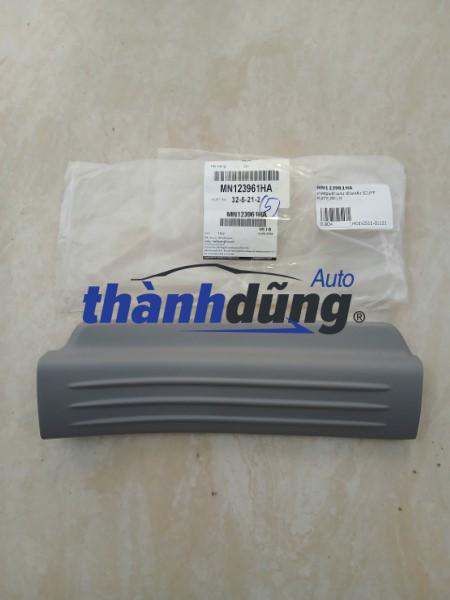 op-bac-len-xuong-xe-mitsubishi-triton-2009-mn123961 ỐP BẬC LÊN XUỐNG XE MITSUBISHI TRITON 2009 | MN123961