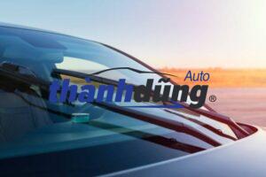 ĐỪNG CHỦ QUAN KHI KÍNH CHẮN GIÓ Ô TÔ BỊ NỨT - DẤU HIỆU CẦN THAY NGAY